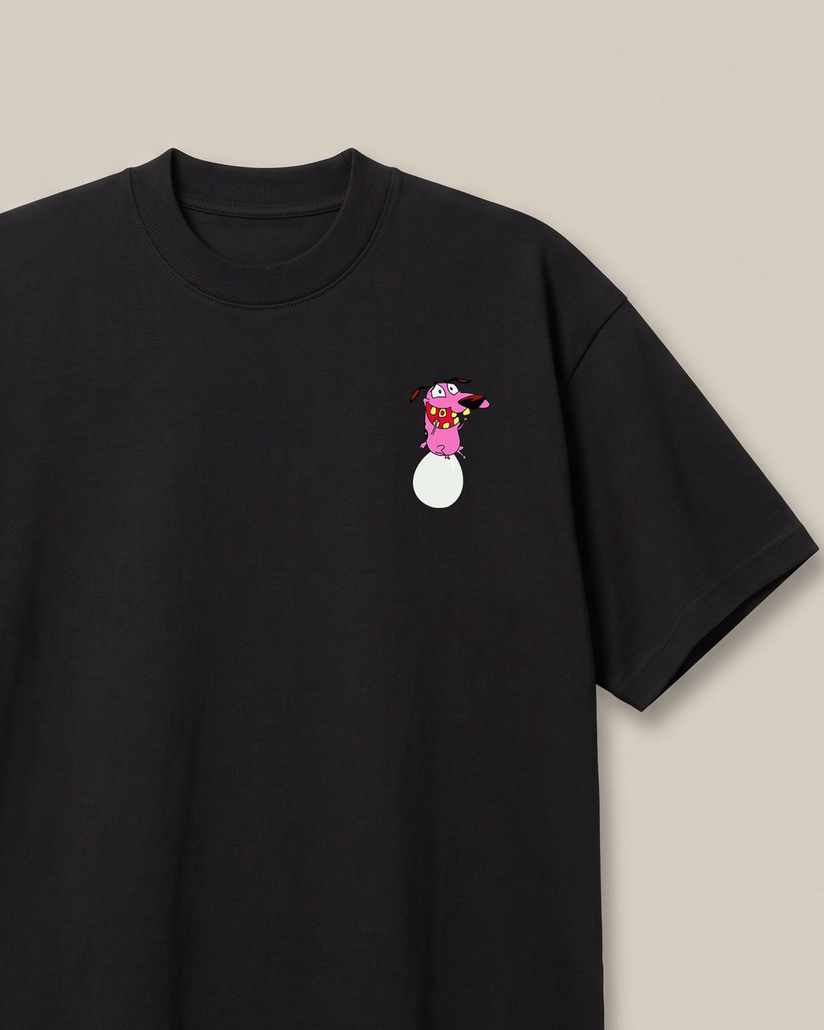 Courage's Egg-Sitting Adventure Black oversized t-shirt, front print